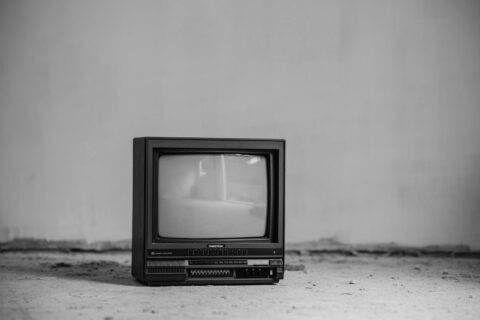 Kodėl televizorius rodo juodą ekraną: 7 dažniausios priežastys ir ką daryti prieš kviečiant meistrą Kaune